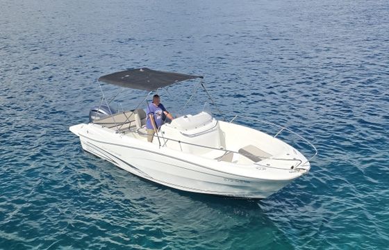 Jeanneau Cap Camarat 7.5 CC Serie 2