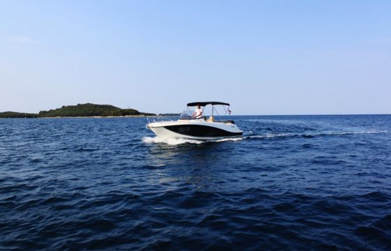 Quicksilver Activ 555 Open