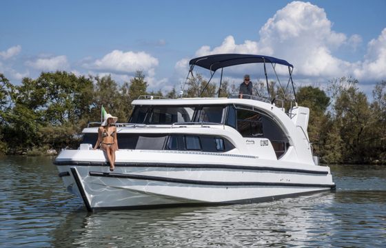 Houseboat Holidays Italia Minuetto 8+