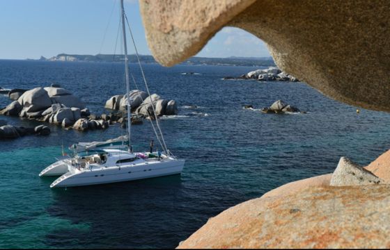 Lagoon 570
