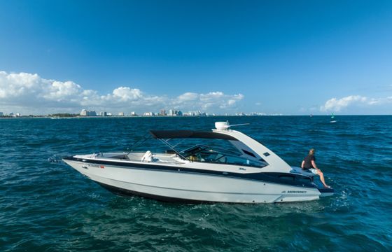 Monterey 328ss