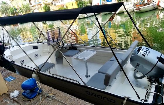 Grand Boats N585