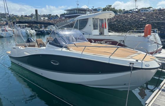 QUICKSILVER 755 ACTIV SUNDECK