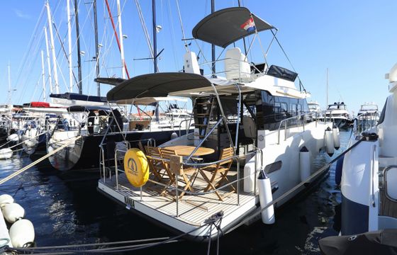 Cobra Yachts Futura 40 Grand Horizon