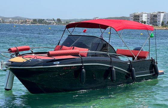 Black boats Black ruby