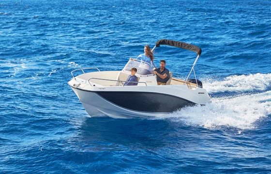 Quicksilver Activ 555 Open