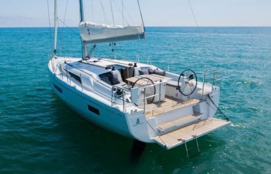 4 OCEANIS 52