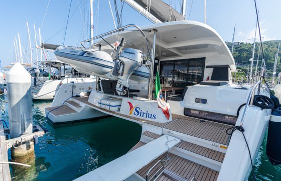 Lagoon 42