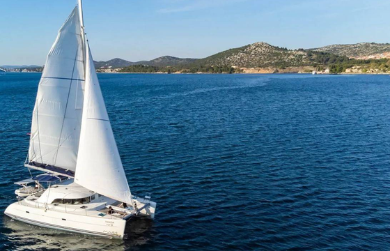 Lagoon 380
