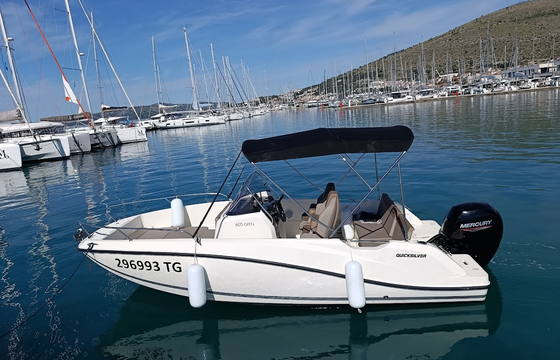 Quicksilver Activ 605 Open