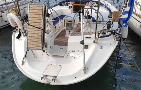 Bavaria 44