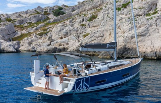 Dufour 530