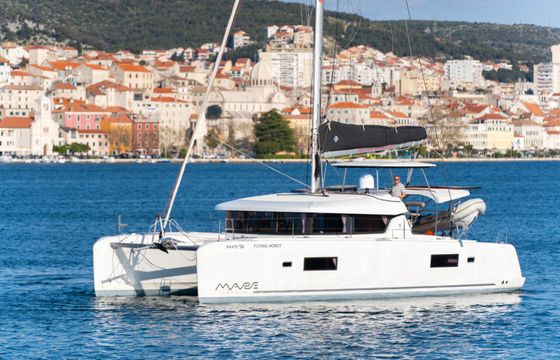 Lagoon 42