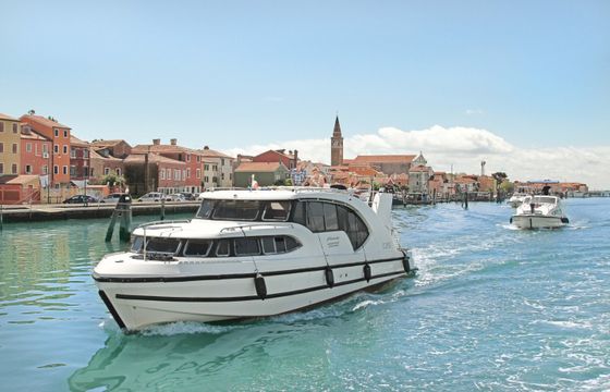 Houseboat Holidays Italia Minuetto 6+