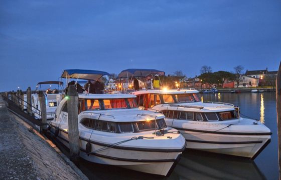 Houseboat Holidays Italia Minuetto 6+