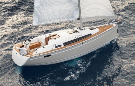 Bavaria Cruiser 33