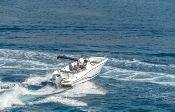 Jeanneau Cap Camarat 6.5 CC Serie 3