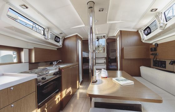 Bénéteau Oceanis 38.1