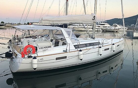 Bénéteau Oceanis 45