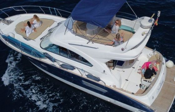 Bénéteau Antares 42