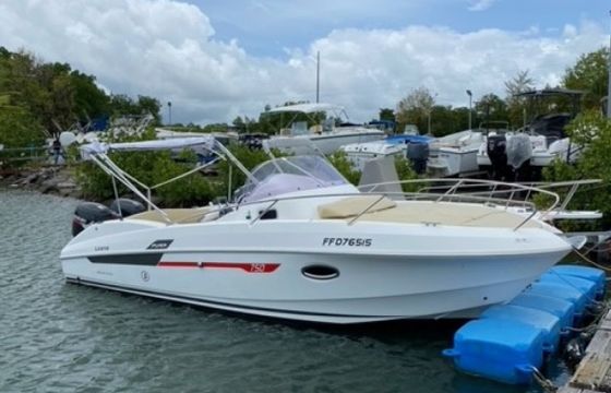 Bénéteau Flyer 750 Sun Deck