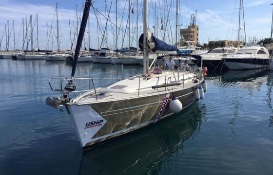 Bavaria 44