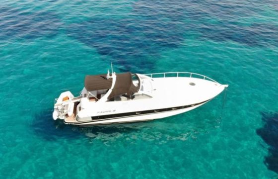 Pershing 38