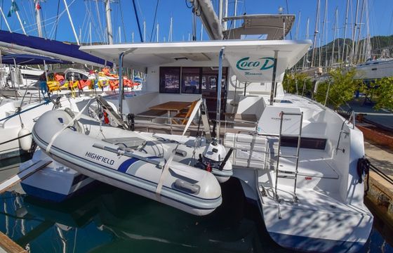 Fountaine Pajot Lucia 40