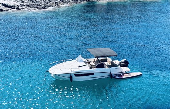Quicksilver Activ 755 Sundeck