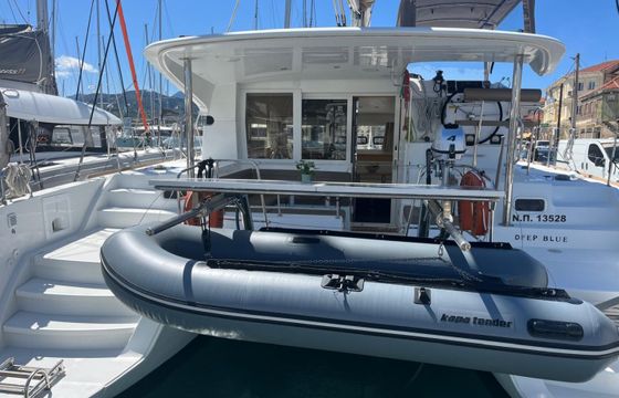 Lagoon 39