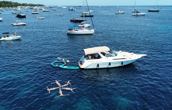 Chris Craft Express 360