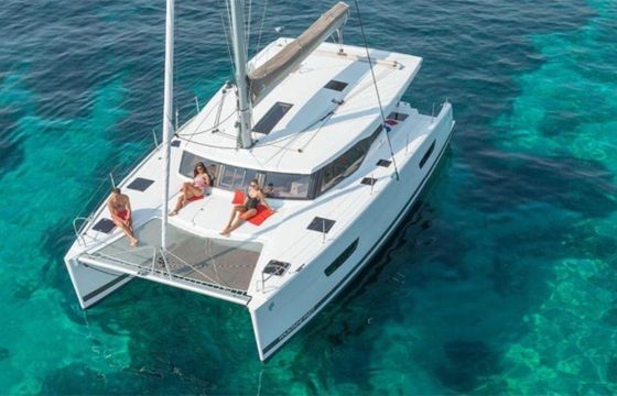 Fountaine Pajot Lucia 40