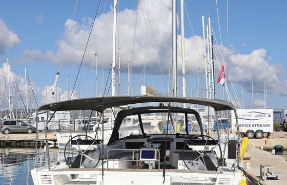 Dufour 530