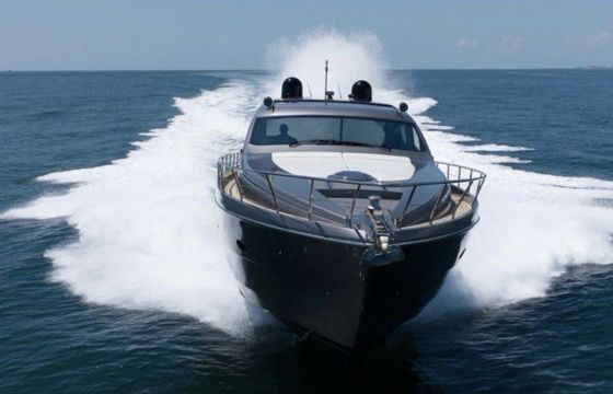 Pershing 64