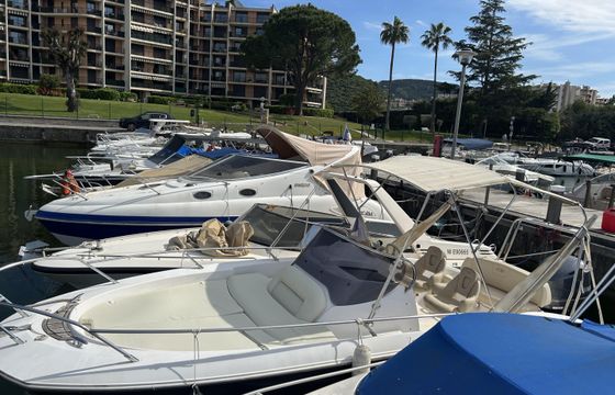 Sessa Marine Key Largo 24