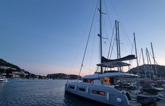 Lagoon 55