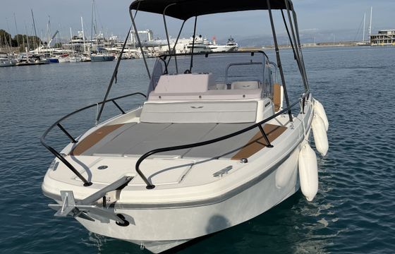 Bénéteau Flyer 7 SUNdeck
