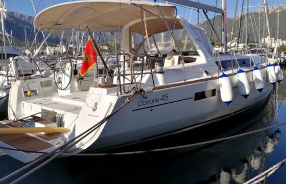 Bénéteau Oceanis 45
