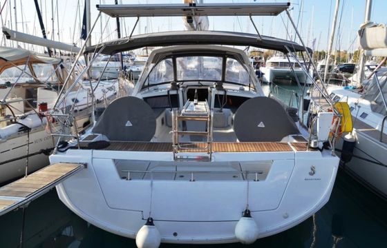 Bénéteau Oceanis 48