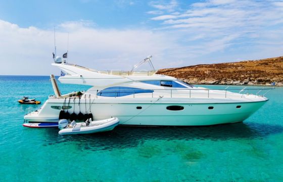 Ferretti 590