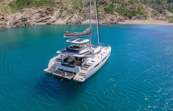 Lagoon 51