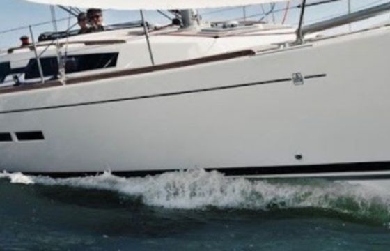 3 Dufour 375