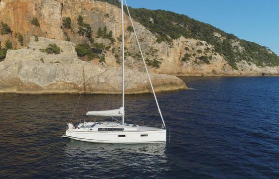 Bénéteau Oceanis 38.1