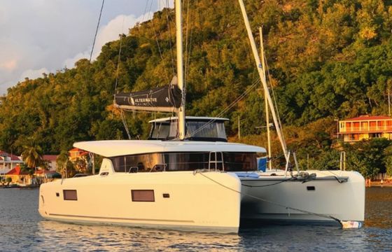 Lagoon 42