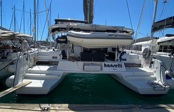 Lagoon 42