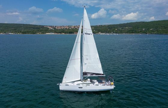 Elan E4