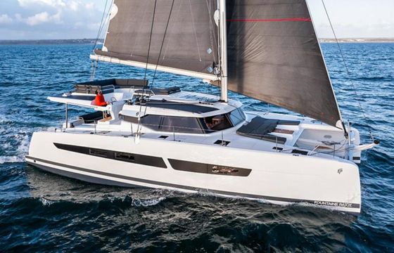 Fountaine Pajot Aura 51