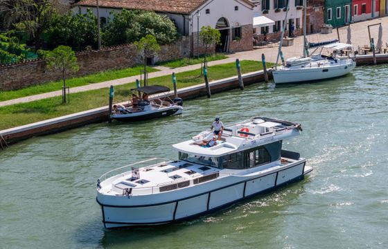 Delphia Poseidon 45