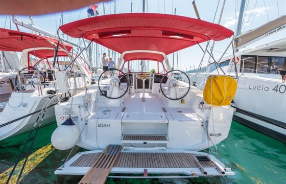 Bénéteau Oceanis 38