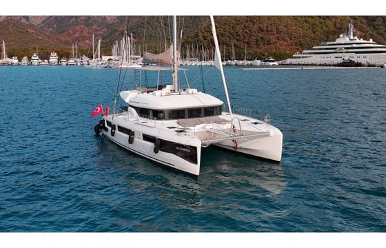 Lagoon 50